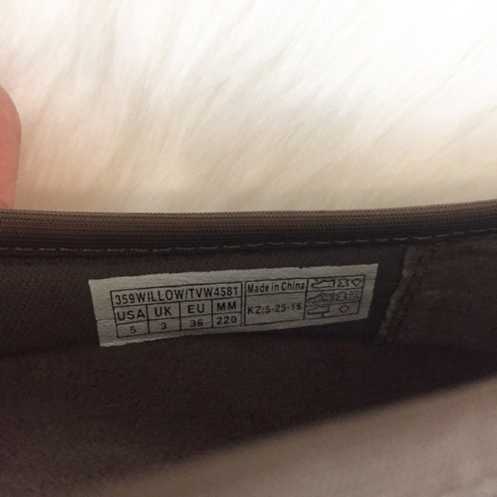 {✨ MAKE OFFER ✨ VIONIC} NWOB SPARK WILLOW TAUPE ORTHO FLA… - Picture 8 of 9